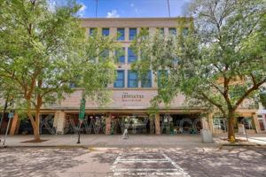 featured image of 936 Broad St #404