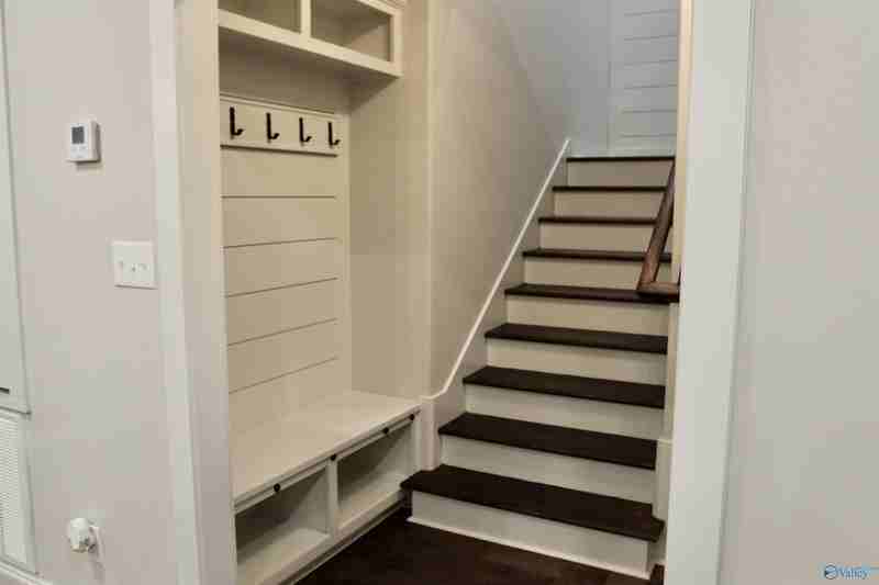 1736 Mccullough Ave Ne - Photo 5 of 22