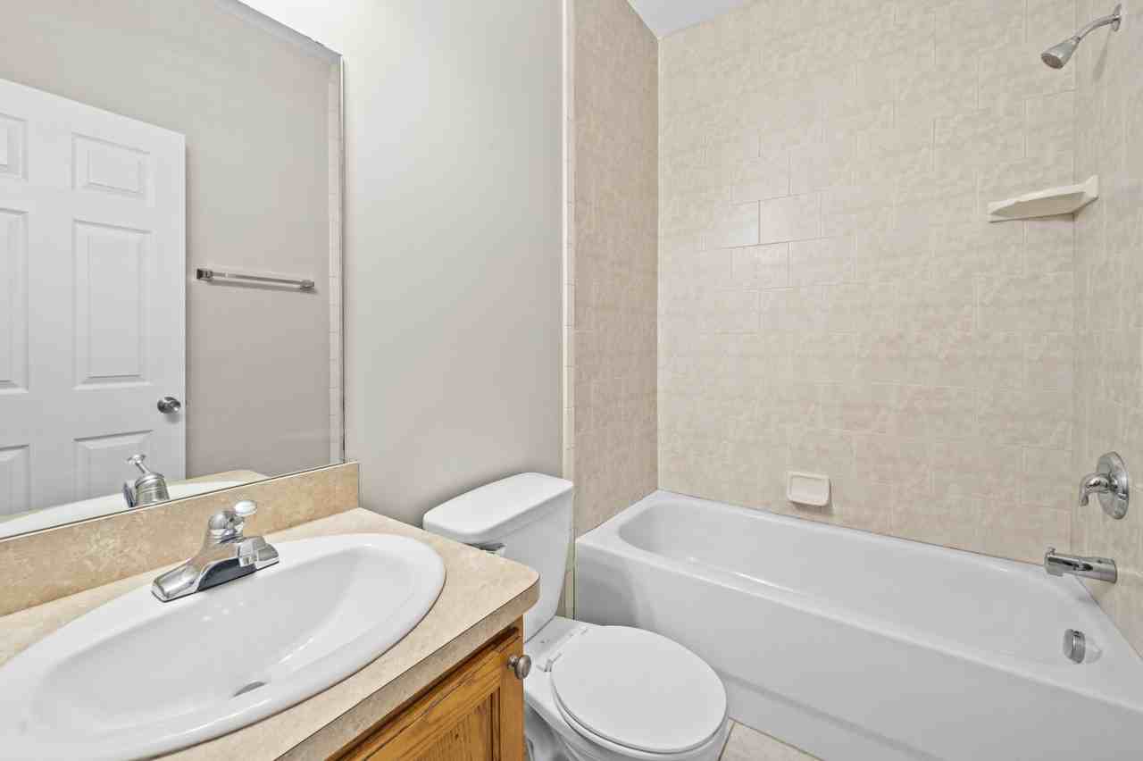 Towne Center Flats - Photo 5 of 13