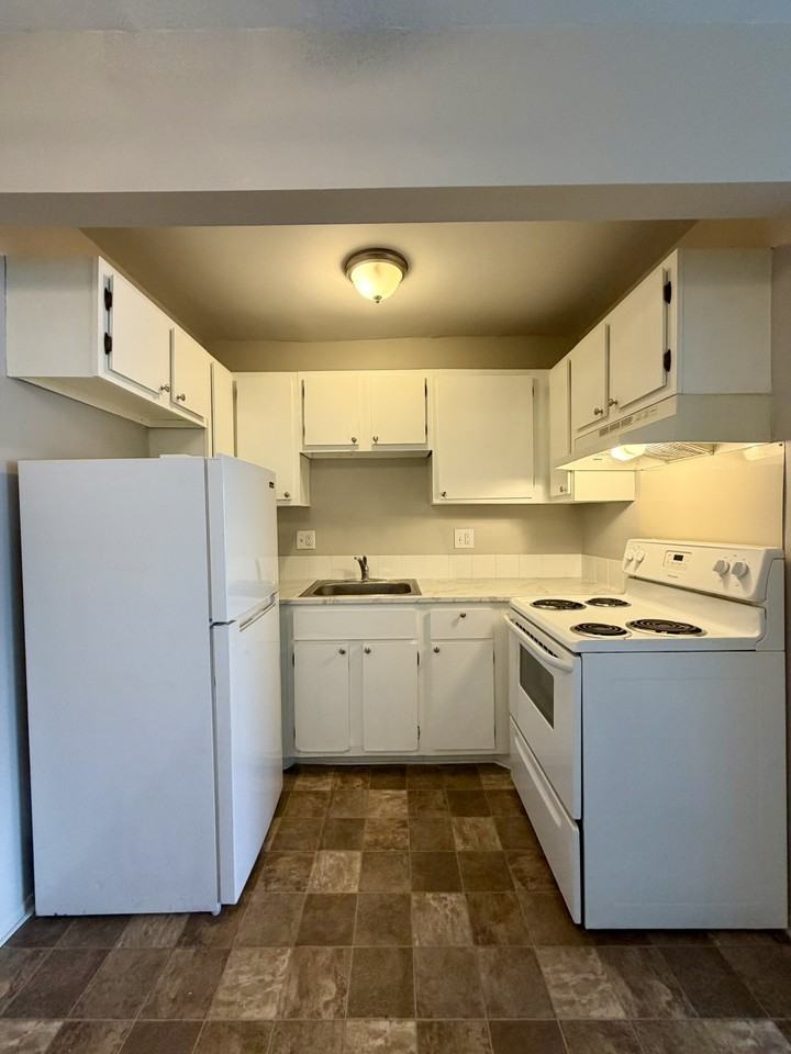 Sycamore PH - Photo 4 of 34