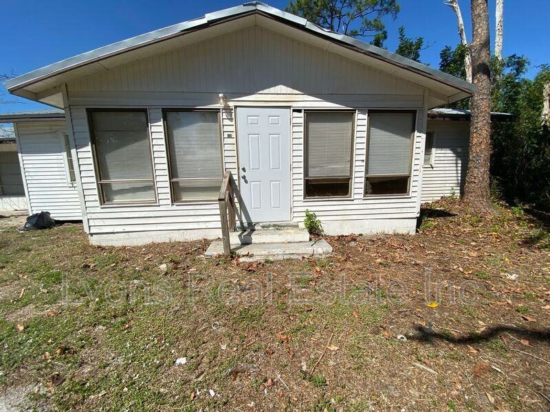7656 Hart Dr #B - Photo 3 of 24