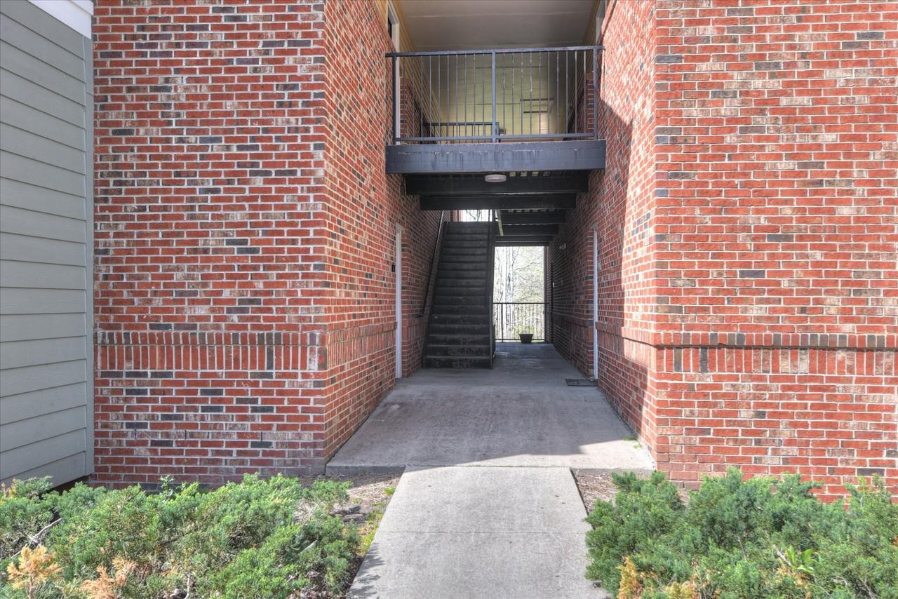 Hollybrook Apartments - Photo 2 of 18