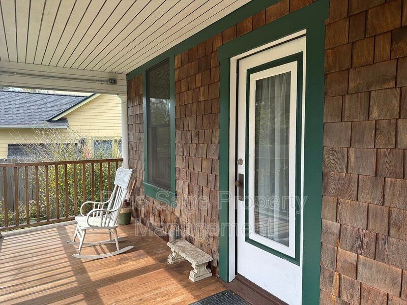 1226 Tremont St - Photo 3 of 33