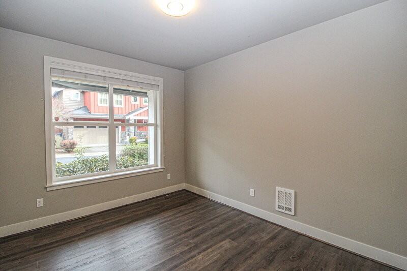 1418 184th Pl Se - Photo 4 of 50