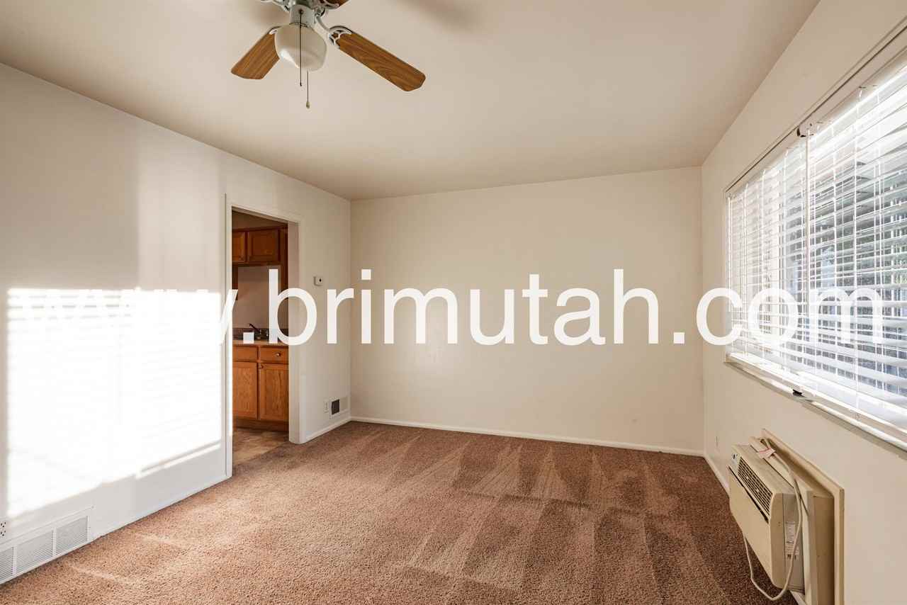 2241 E. Laney Ave. - Photo 2 of 31
