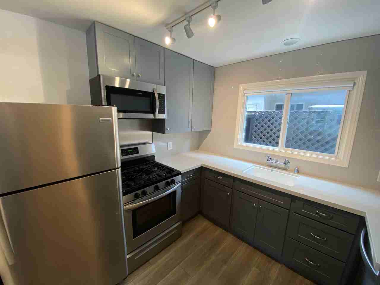 Miramar Drive 1550 - Photo 4 of 10