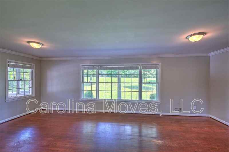 1881 Fernwood Glendale Rd - Photo 4 of 29