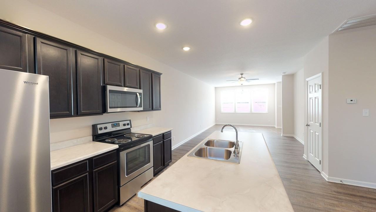 310 Bogle Street - Photo 6 of 18