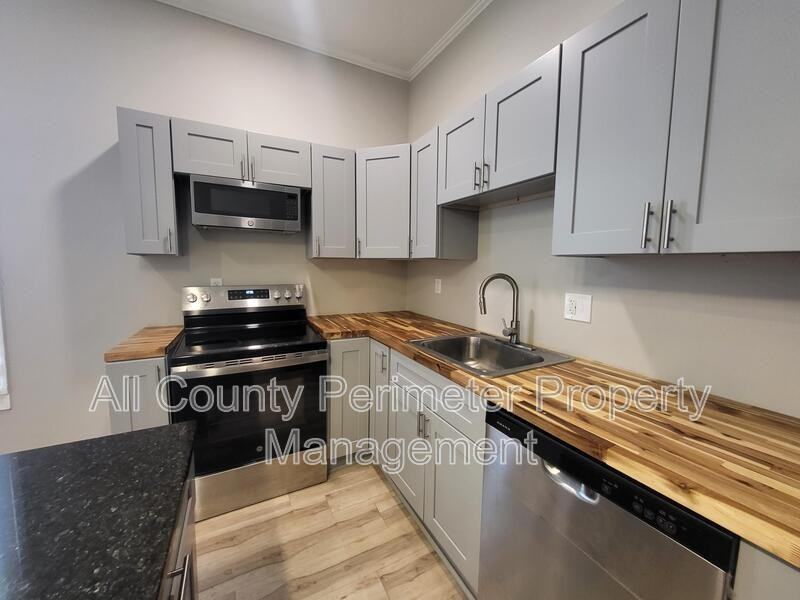1249 Duncan Ave - Photo 3 of 9
