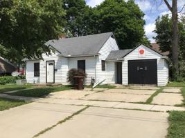 featured image of 909 Douglas St