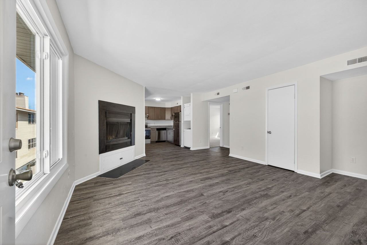 1415 East Ocean View Avenue - Photo 2 of 38