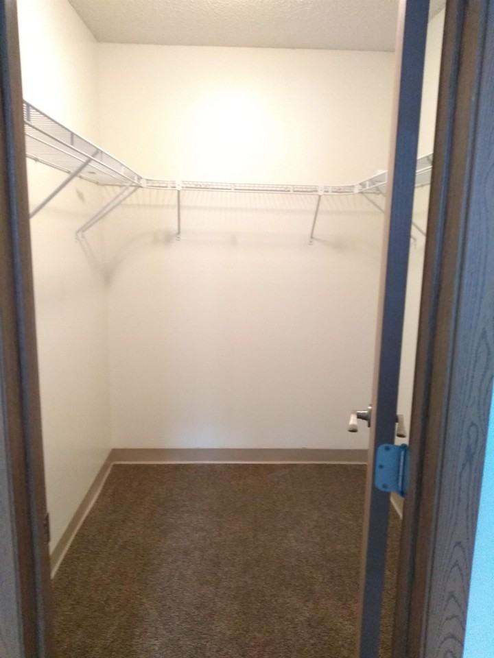 640 S. 4th St. - Photo 7 of 11