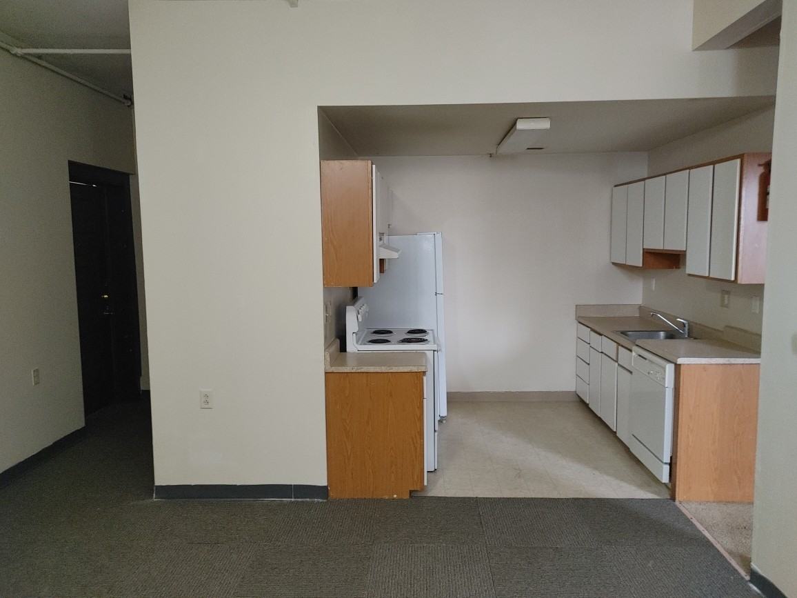416 Sullivan Avenue - Photo 2 of 28