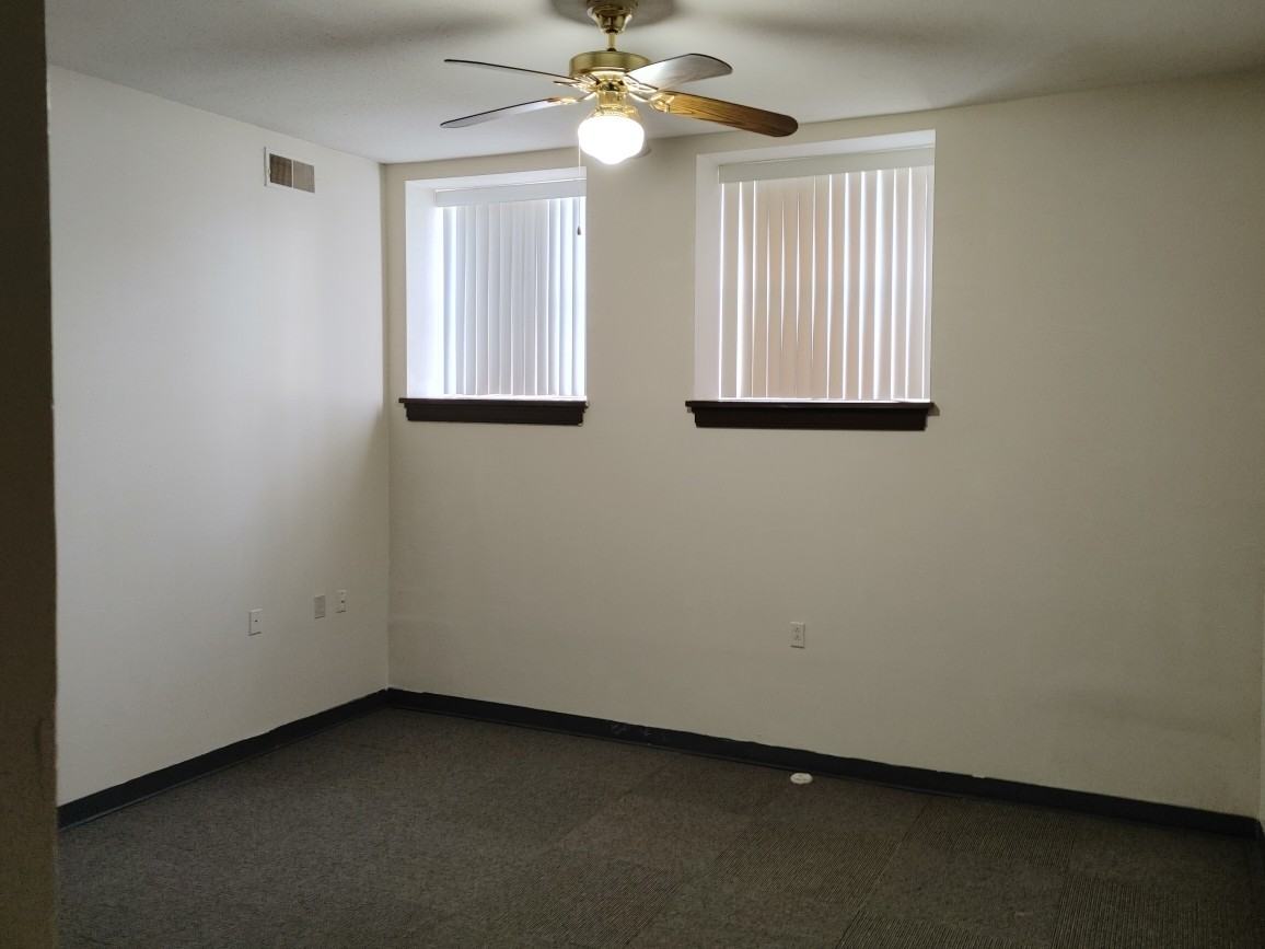 416 Sullivan Avenue - Photo 4 of 28