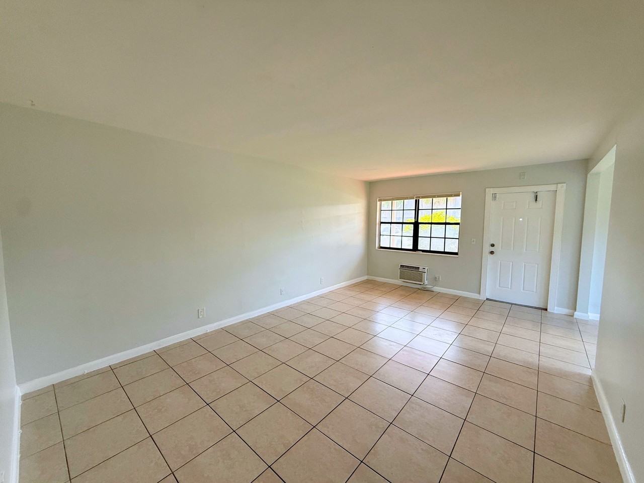 2918 Jackson Street - Photo 3 of 21
