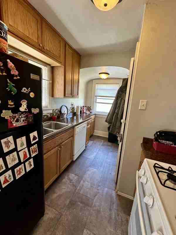 2310 A Ave Ne - Photo 6 of 22