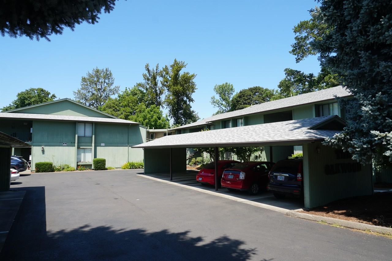 Oakwood Apartments - Photo 2 of 9