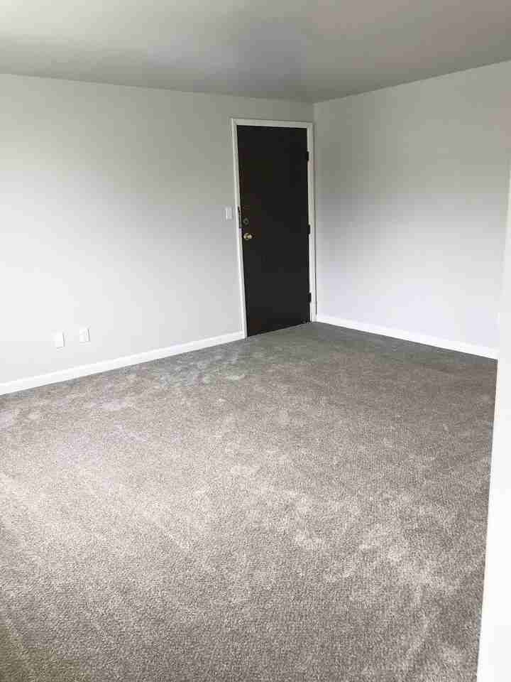 The Flats on French (1307) - Photo 3 of 12