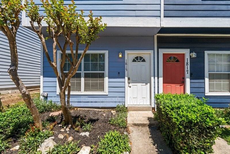 1815 Grey Park Dr - Photo 5 of 35