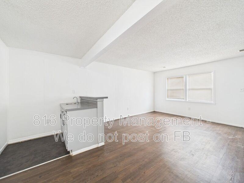 10514 E 41st Ter - Photo 4 of 20