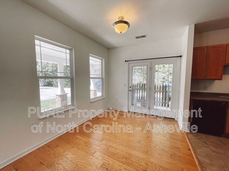 277 Old Farm School Rd - Photo 5 of 18