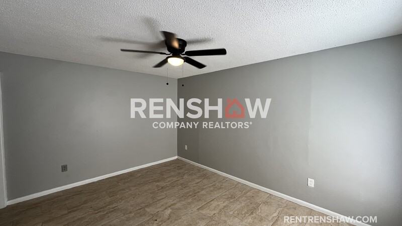 5333 Clinchport Cir - Photo 3 of 16