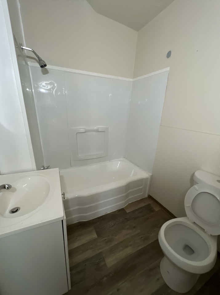 3656 East 63rd Street - Photo 6 of 11