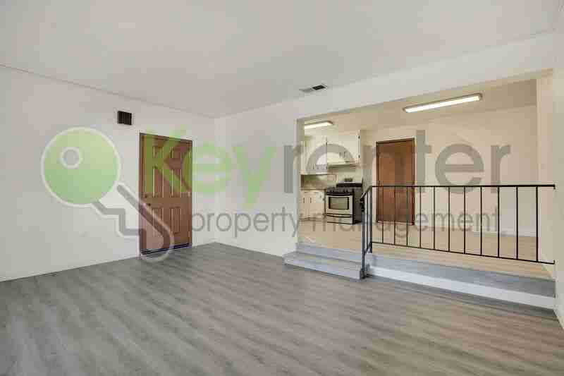 809 N Hobson Ave #B - Photo 5 of 32