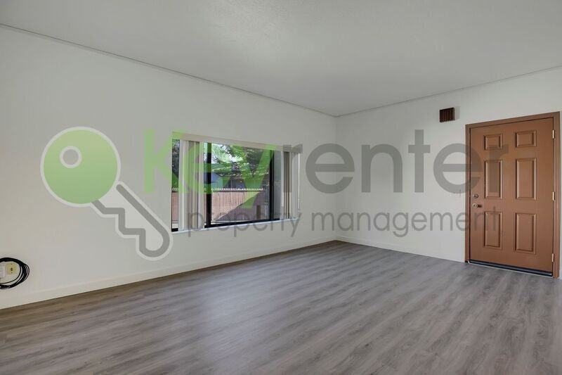 809 N Hobson Ave #B - Photo 6 of 32