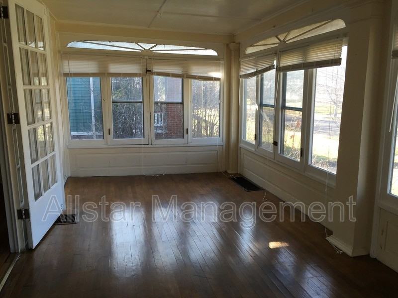 3186 Whitethorn Rd - Photo 3 of 18