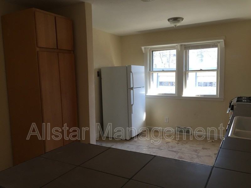 3186 Whitethorn Rd - Photo 6 of 18