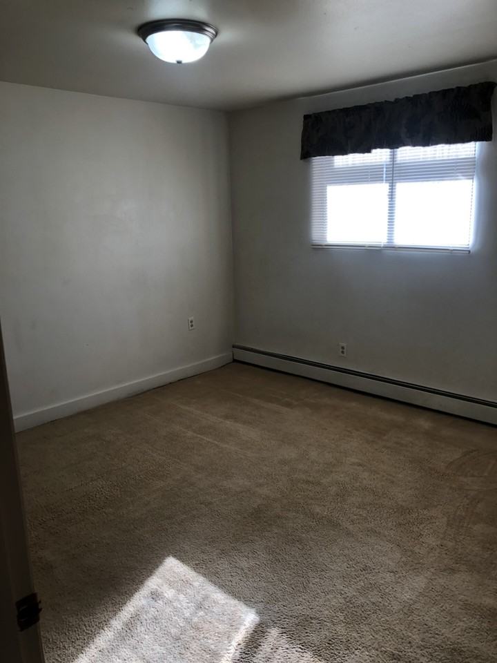 1207 E Union Ave - Photo 2 of 7