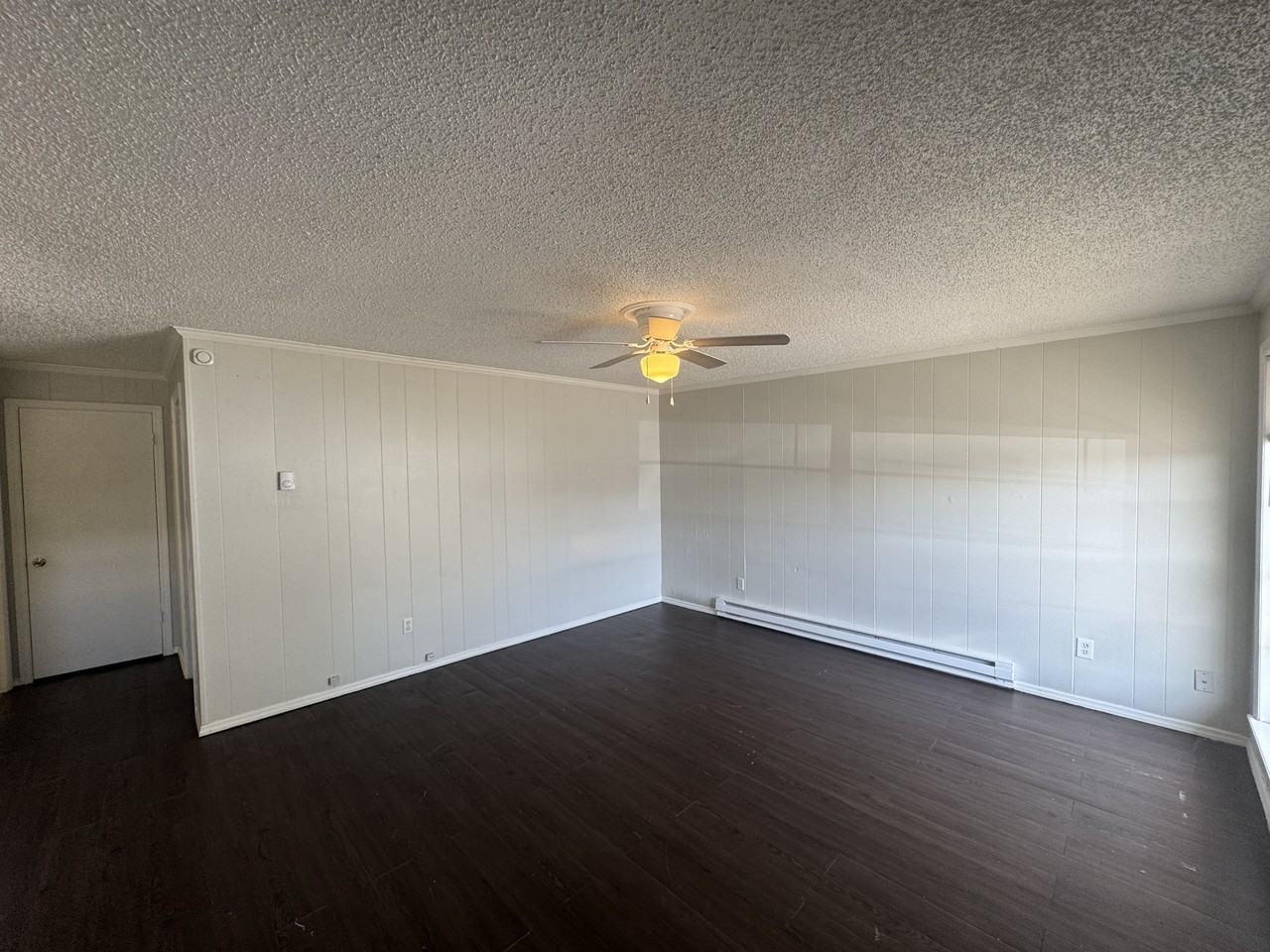 100 Georgia Place Apartments - Photo 3 of 11