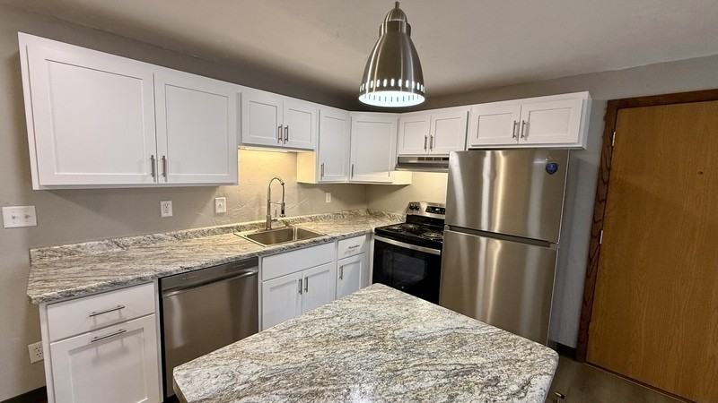 2752 Humboldt Rd - Photo 4 of 23