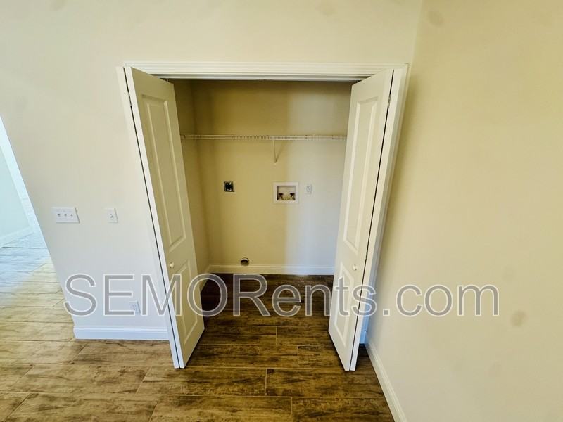 3932 Mckendree Crossing Dr - Photo 7 of 11