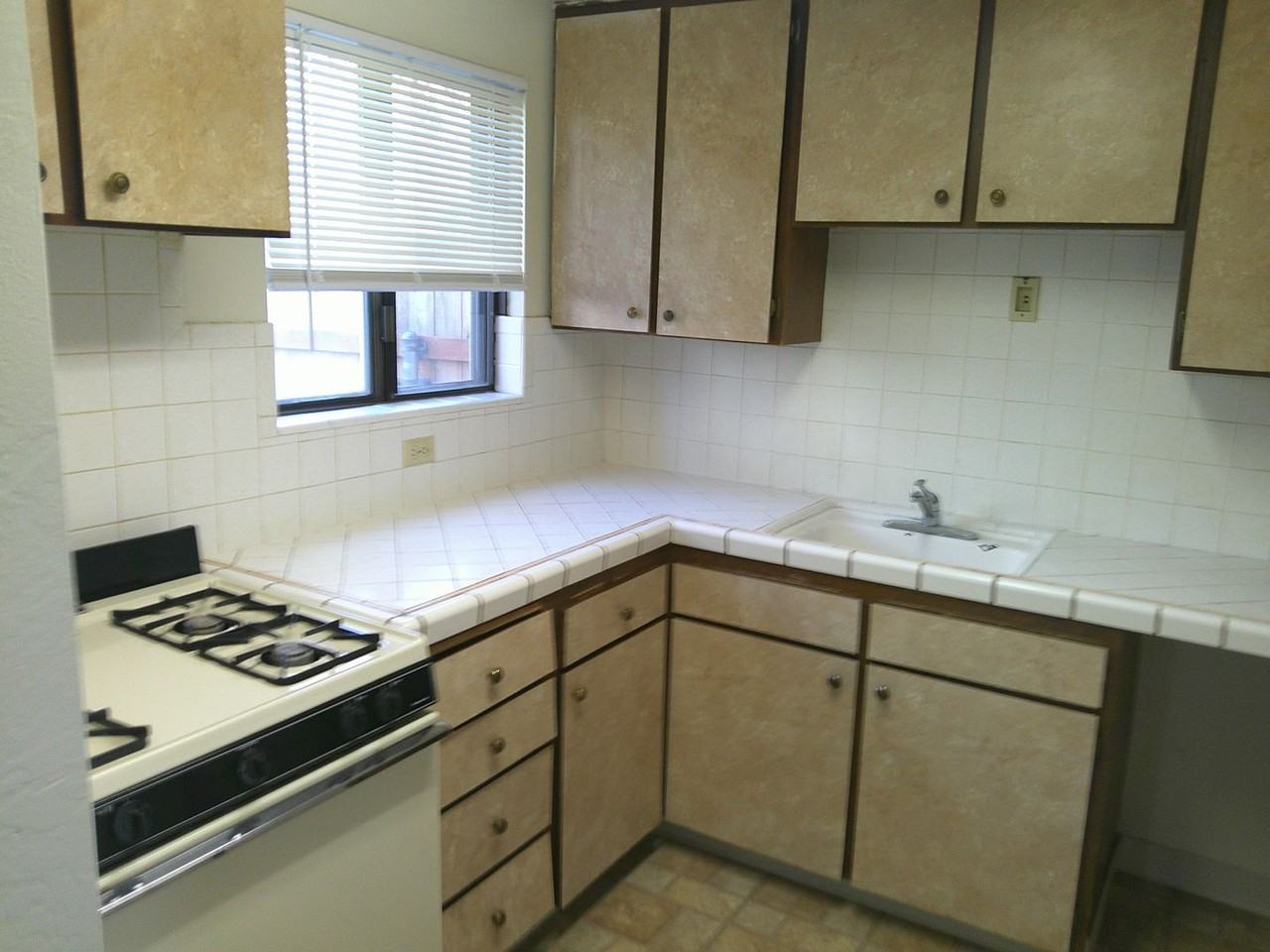 102 Garfield St #20 - Photo 5 of 17