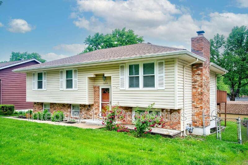 6910 Nw Belvidere Pkwy - Photo 3 of 28