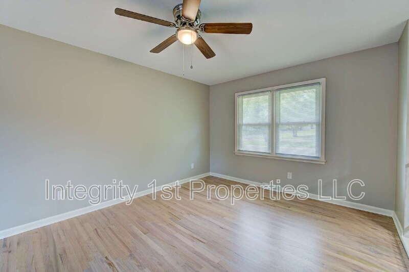 6910 Nw Belvidere Pkwy - Photo 4 of 28