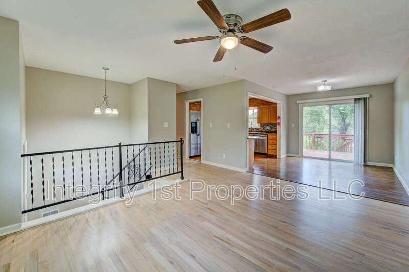 6910 Nw Belvidere Pkwy - Photo 5 of 28