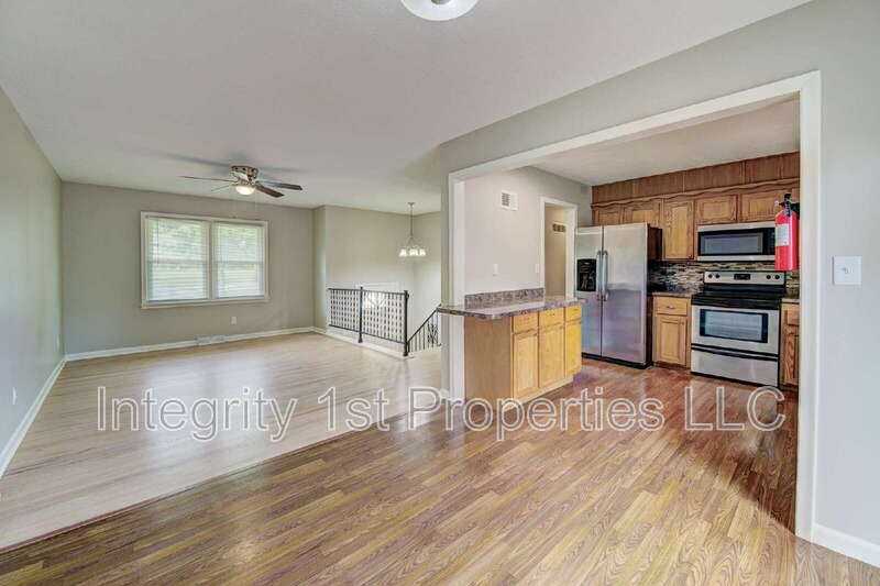 6910 Nw Belvidere Pkwy - Photo 7 of 28