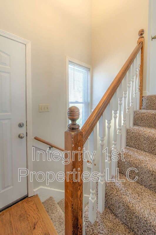 8635 N Hull Ave - Photo 3 of 24