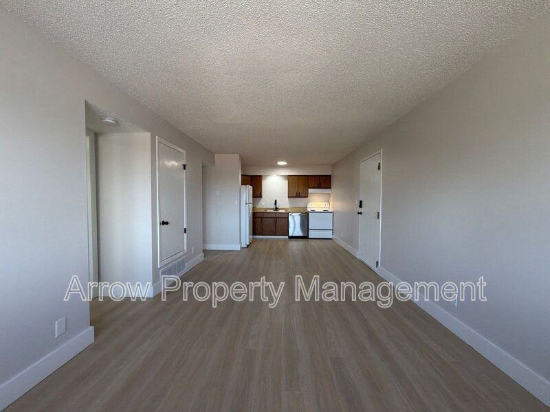 539 N 24th St #16 - Photo 2 of 10