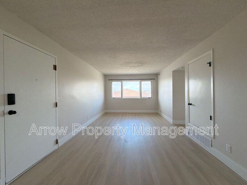 539 N 24th St #16 - Photo 3 of 10