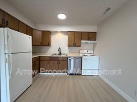 featured image of 539 N 24th St #9