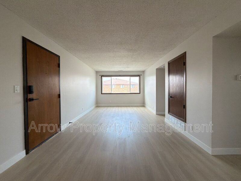 539 N 24th St #9 - Photo 2 of 9