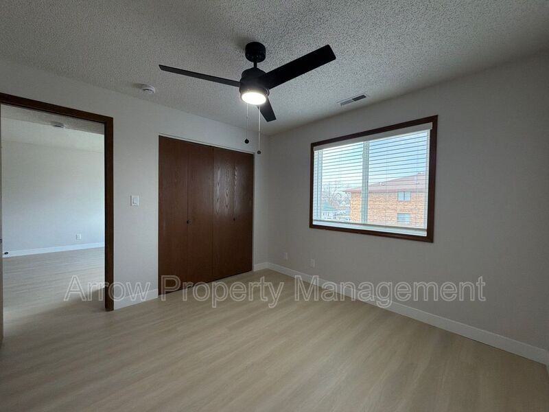539 N 24th St #9 - Photo 4 of 9