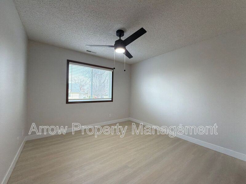 539 N 24th St #9 - Photo 7 of 9