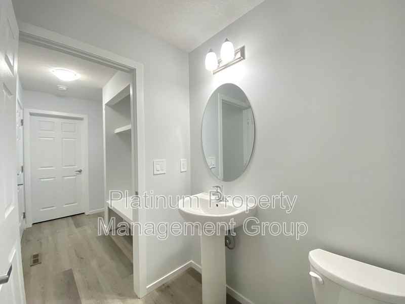 1417 148 Ave Nw #1 - Photo 4 of 8