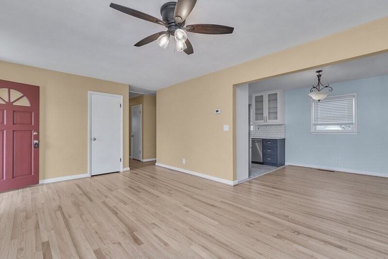 2484 Jasper Ct - Photo 4 of 35