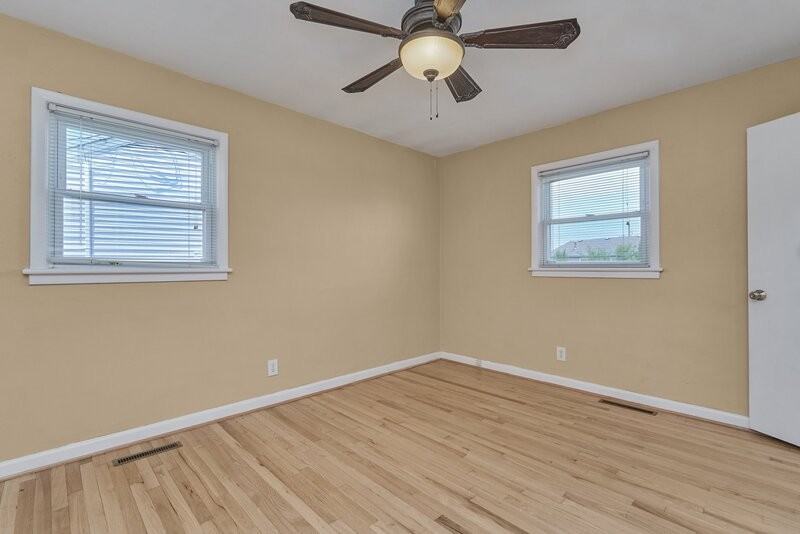 2484 Jasper Ct - Photo 6 of 35